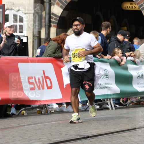 13.09.2026 - 21. swb-Marathon Bremen Strokosch-Dieckow http://msf.ph/oto/10290361 13.09.2026 11:15:41 Ziel 10606, 11424, 10474, 10572, 10900, 11307, 11778, 11897, 11940 meine-sportfotos.de