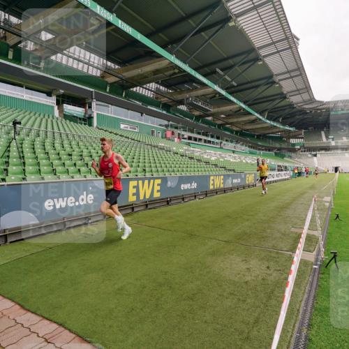 13.09.2026 - 21. swb-Marathon Bremen Michael Burmester http://msf.ph/oto/10290415 13.09.2026 10:17:07 Laufen im Stadion 10597, 12272, 12458, 13501, 13504, 13510, 13515, 13517, 13522, 13542, 13547, 13561, 13567, 13569, 13576, 13579, 13603, 13604, 13623, 13635 meine-sportfotos.de