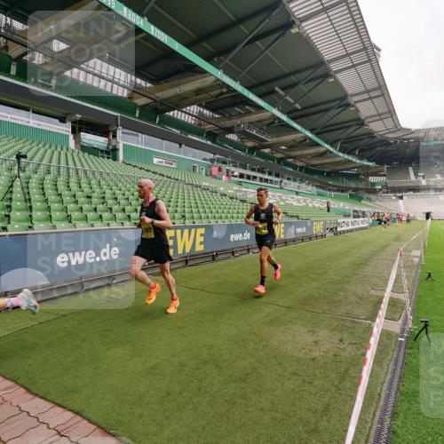 13.09.2026 - 21. swb-Marathon Bremen Michael Burmester http://msf.ph/oto/10290440 13.09.2026 10:17:31 Laufen im Stadion 10597, 12272, 12457, 12458, 13501, 13504, 13510, 13515, 13517, 13522, 13542, 13547, 13554, 13561, 13567, 13569, 13571, 13572, 13576, 13579, 13602, 13603, 13604, 13623, 13630, 13635, 13643 meine-sportfotos.de