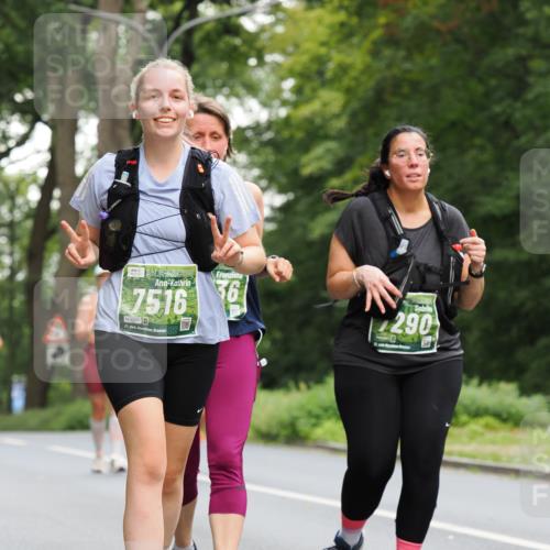 13.09.2026 - 21. swb-Marathon Bremen TobiasT http://msf.ph/oto/10290445 13.09.2026 12:31:08 Laufen 7516, 5586, 21, 36, 290 meine-sportfotos.de