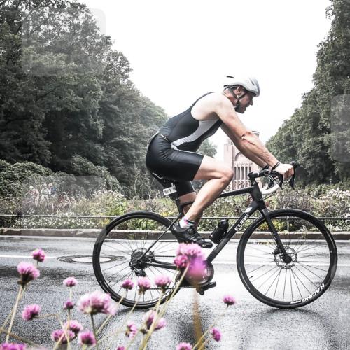 13.09.2026 - Stadtparktriathlon H.Heesch http://msf.ph/oto/10290450 13.09.2026 11:54:05 Radfahren 762, 835, 871 meine-sportfotos.de
