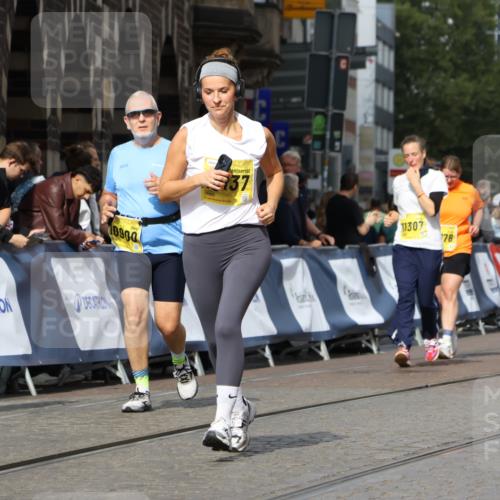 13.09.2026 - 21. swb-Marathon Bremen Strokosch-Dieckow http://msf.ph/oto/10290452 13.09.2026 11:15:50 Ziel 10606, 11504, 10474, 10665, 11217, 11549, 11613, 11940, 12046, 12306 meine-sportfotos.de