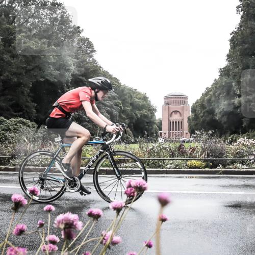 13.09.2026 - Stadtparktriathlon H.Heesch http://msf.ph/oto/10290453 13.09.2026 13:02:08 Radfahren 1217, 1373, 1411, 1425 meine-sportfotos.de