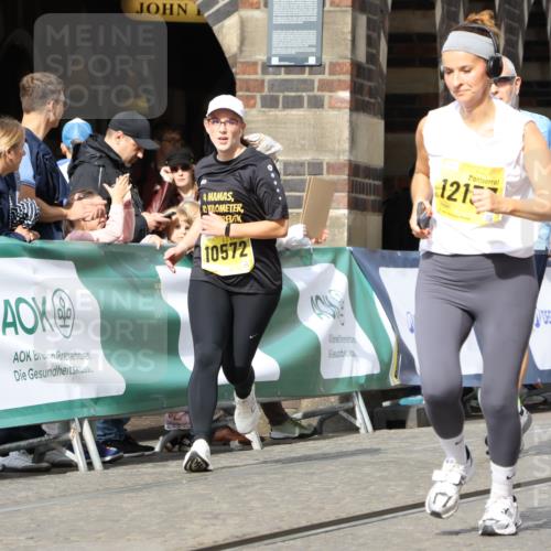 13.09.2026 - 21. swb-Marathon Bremen Strokosch-Dieckow http://msf.ph/oto/10290485 13.09.2026 11:15:51 Ziel 10606, 11504, 10474, 10665, 11217, 11549, 11613, 11940, 12046, 12306 meine-sportfotos.de