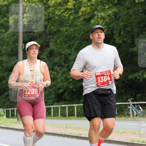 13.09.2026 - 21. swb-Marathon Bremen TobiasT http://msf.ph/oto/10290498 13.09.2026 12:31:15 Laufen 1206, 21, 26, 1304, 21, 246 meine-sportfotos.de