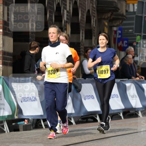 13.09.2026 - 21. swb-Marathon Bremen Strokosch-Dieckow http://msf.ph/oto/10290544 13.09.2026 11:15:54 Ziel 10572, 11504, 12137, 10474, 10665, 11217, 11549, 11613, 11768, 12046, 12306 meine-sportfotos.de