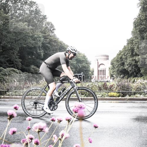 13.09.2026 - Stadtparktriathlon H.Heesch http://msf.ph/oto/10290558 13.09.2026 11:54:51 Radfahren 731, 860, 869, 935 meine-sportfotos.de