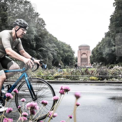 13.09.2026 - Stadtparktriathlon H.Heesch http://msf.ph/oto/10290571 13.09.2026 13:02:48 Radfahren 1375, 1405 meine-sportfotos.de
