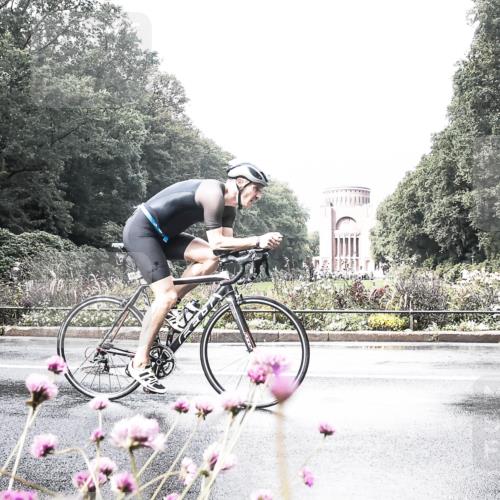 13.09.2026 - Stadtparktriathlon H.Heesch http://msf.ph/oto/10290575 13.09.2026 11:55:01 Radfahren 733, 754, 891, 1017 meine-sportfotos.de