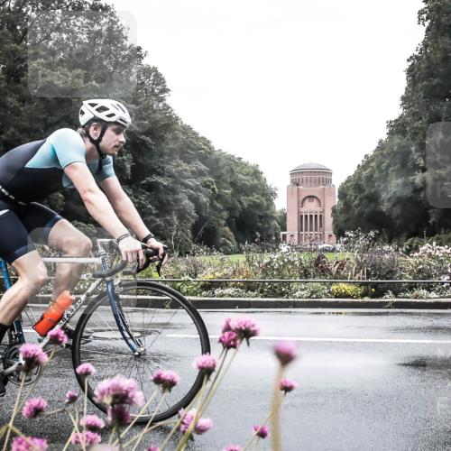 13.09.2026 - Stadtparktriathlon H.Heesch http://msf.ph/oto/10290578 13.09.2026 13:02:58 Radfahren 1366, 1417 meine-sportfotos.de