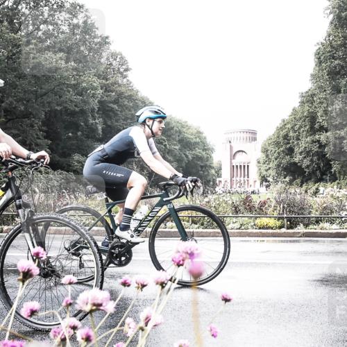 13.09.2026 - Stadtparktriathlon H.Heesch http://msf.ph/oto/10290579 13.09.2026 11:55:01 Radfahren 733, 754, 891, 1017 meine-sportfotos.de