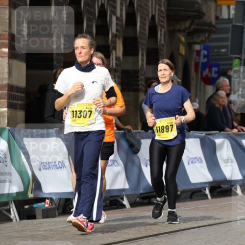 13.09.2026 - 21. swb-Marathon Bremen Strokosch-Dieckow http://msf.ph/oto/10290592 13.09.2026 11:15:54 Ziel 10572, 11504, 12137, 10474, 10665, 11217, 11549, 11613, 11768, 12046, 12306 meine-sportfotos.de