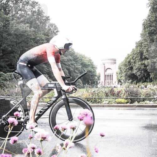 13.09.2026 - Stadtparktriathlon H.Heesch http://msf.ph/oto/10290595 13.09.2026 11:55:04 Radfahren 733, 754, 891, 897, 1017 meine-sportfotos.de