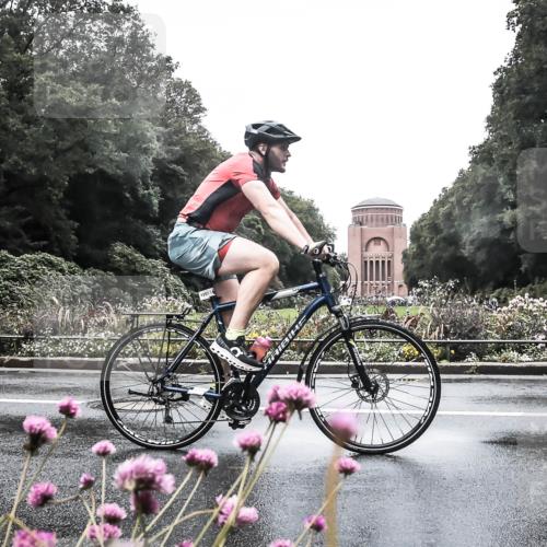 13.09.2026 - Stadtparktriathlon H.Heesch http://msf.ph/oto/10290601 13.09.2026 13:03:10 Radfahren 1100, 1234, 1257 meine-sportfotos.de