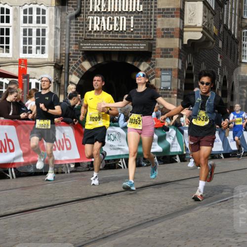 13.09.2026 - 21. swb-Marathon Bremen Strokosch-Dieckow http://msf.ph/oto/10290611 13.09.2026 10:45:40 Ziel 10143, 10318, 10352, 10398, 10536, 10866, 11020, 11088, 11232, 11396, 11478, 11695, 11835, 12054, 12475, 12534, 10436, 10464, 10987, 11015, 11279, 11559, 11762, 11845, 12033, 12069, 12087, 13595 meine-sportfotos.de