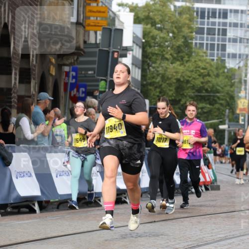 13.09.2026 - 21. swb-Marathon Bremen Strokosch-Dieckow http://msf.ph/oto/10290623 13.09.2026 11:16:02 Ziel 10572, 10900, 11307, 11504, 11778, 11897, 12137, 11026, 11081, 11139, 11181, 11200, 11264, 11385, 11448, 11573, 11768, 12151, 12539, 13508 meine-sportfotos.de