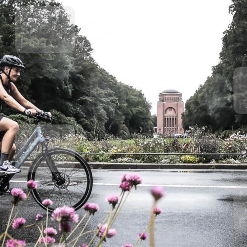 13.09.2026 - Stadtparktriathlon H.Heesch http://msf.ph/oto/10290633 13.09.2026 13:03:32 Radfahren 1097, 1389 meine-sportfotos.de