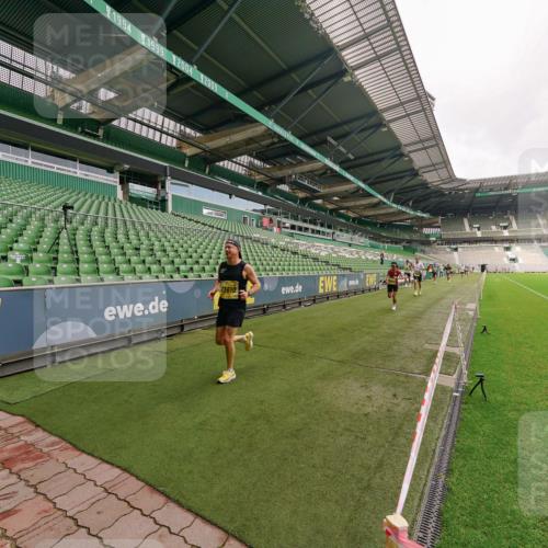 13.09.2026 - 21. swb-Marathon Bremen Michael Burmester http://msf.ph/oto/10290663 13.09.2026 10:19:30 Laufen im Stadion 10366, 10475, 11197, 11418, 11481, 11652, 12358, 12413, 12457, 13530, 13533, 13534, 13536, 13540, 13541, 13543, 13550, 13554, 13560, 13564, 13571, 13572, 13573, 13581, 13582, 13599, 13601, 13602, 13605, 13610, 13618, 13622, 13632, 13638, 13639, 13643, 10597, 12272, 13501, 13515, 13517, 13525, 13542, 13547, 13567, 13623, 13627, 13635 meine-sportfotos.de