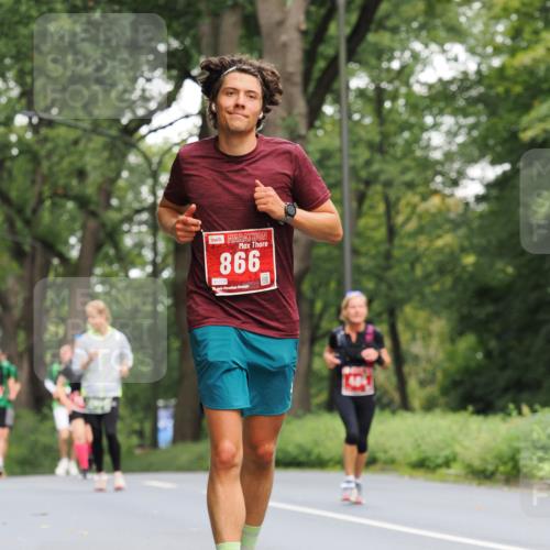 13.09.2026 - 21. swb-Marathon Bremen TobiasT http://msf.ph/oto/10290664 13.09.2026 12:31:58 Laufen 866, 026, 4041 meine-sportfotos.de