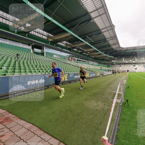 13.09.2026 - 21. swb-Marathon Bremen Michael Burmester http://msf.ph/oto/10290711 13.09.2026 10:19:42 Laufen im Stadion 10261, 10262, 10366, 10475, 10994, 11068, 11176, 11197, 11418, 11481, 11512, 11652, 12358, 12413, 13505, 13530, 13533, 13534, 13536, 13540, 13541, 13543, 13550, 13558, 13560, 13564, 13573, 13581, 13582, 13588, 13590, 13599, 13601, 13605, 13610, 13618, 13619, 13622, 13632, 13633, 13638, 13639, 10597, 12272, 13501, 13510, 13515, 13517, 13525, 13542, 13547, 13567, 13579, 13623, 13627, 13635 meine-sportfotos.de