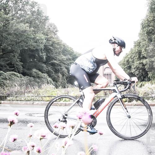 13.09.2026 - Stadtparktriathlon H.Heesch http://msf.ph/oto/10290716 13.09.2026 11:56:06 Radfahren 745, 857, 927, 965 meine-sportfotos.de