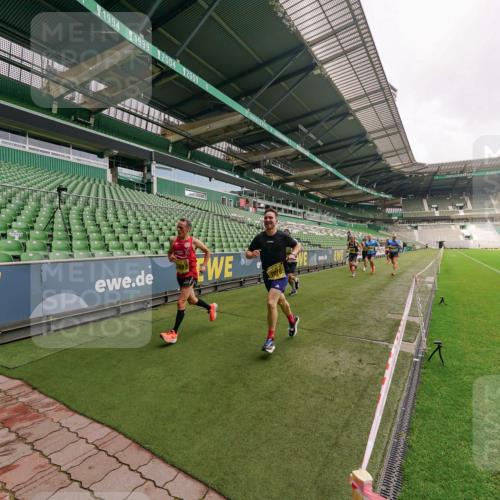 13.09.2026 - 21. swb-Marathon Bremen Michael Burmester http://msf.ph/oto/10290760 13.09.2026 10:19:56 Laufen im Stadion 10261, 10262, 10366, 10475, 10818, 10994, 11067, 11068, 11176, 11197, 11418, 11481, 11512, 11652, 11964, 12324, 12358, 12413, 12540, 13505, 13530, 13533, 13534, 13536, 13540, 13541, 13550, 13558, 13560, 13564, 13573, 13581, 13583, 13588, 13590, 13599, 13601, 13605, 13610, 13618, 13619, 13622, 13632, 13633, 13637, 13638, 13639, 10597, 12272, 13501, 13510, 13515, 13517, 13542, 13547, 13567, 13579, 13623, 13627, 13635 meine-sportfotos.de