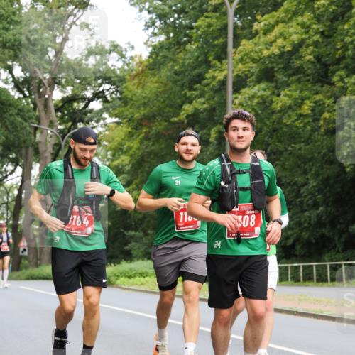 13.09.2026 - 21. swb-Marathon Bremen TobiasT http://msf.ph/oto/10290770 13.09.2026 12:32:20 Laufen 31, 21, 1784, 110, 24, 08 meine-sportfotos.de