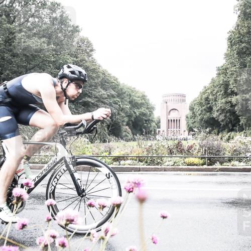 13.09.2026 - Stadtparktriathlon H.Heesch http://msf.ph/oto/10290816 13.09.2026 11:56:42 Radfahren 941, 972 meine-sportfotos.de