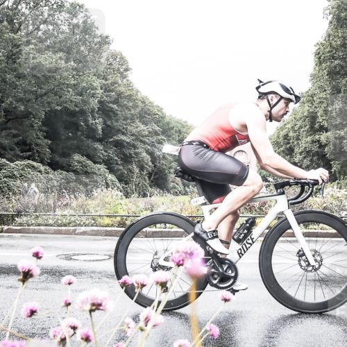 13.09.2026 - Stadtparktriathlon H.Heesch http://msf.ph/oto/10290823 13.09.2026 11:56:43 Radfahren 941, 972 meine-sportfotos.de