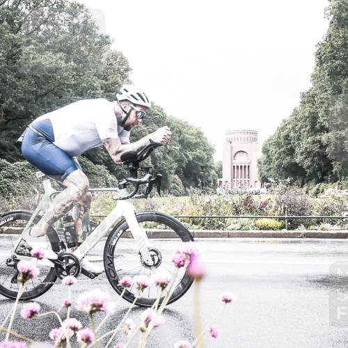13.09.2026 - Stadtparktriathlon H.Heesch http://msf.ph/oto/10290828 13.09.2026 11:56:48 Radfahren 952, 1053 meine-sportfotos.de