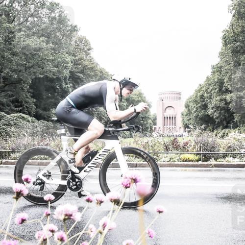 13.09.2026 - Stadtparktriathlon H.Heesch http://msf.ph/oto/10290840 13.09.2026 11:56:56 Radfahren 997, 1030 meine-sportfotos.de