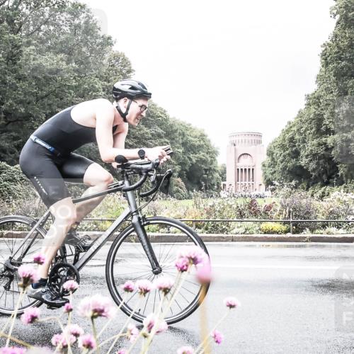 13.09.2026 - Stadtparktriathlon H.Heesch http://msf.ph/oto/10290851 13.09.2026 11:57:04 Radfahren 914 meine-sportfotos.de