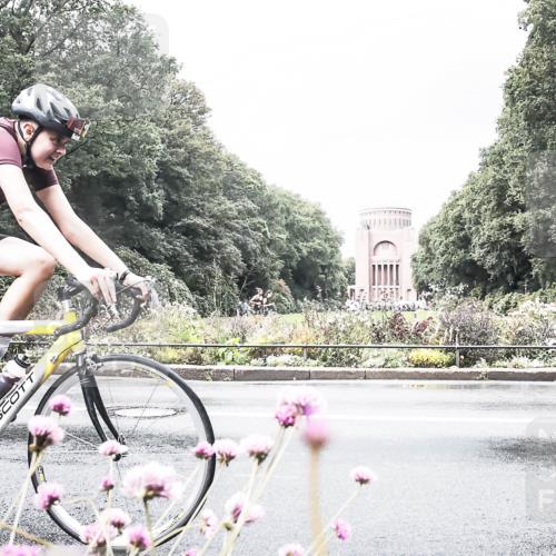 13.09.2026 - Stadtparktriathlon H.Heesch http://msf.ph/oto/10290869 13.09.2026 11:57:18 Radfahren 804, 807, 899, 958, 1048 meine-sportfotos.de