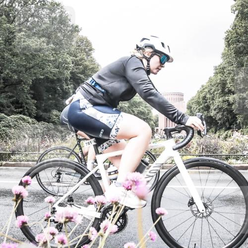 13.09.2026 - Stadtparktriathlon H.Heesch http://msf.ph/oto/10290892 13.09.2026 11:57:22 Radfahren 744, 781, 807, 899, 958 meine-sportfotos.de