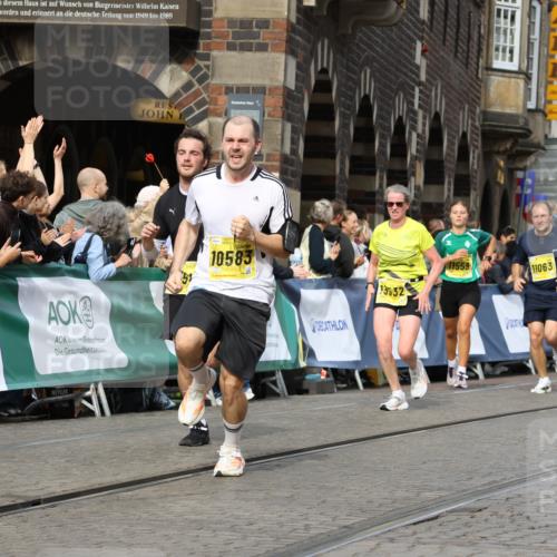 13.09.2026 - 21. swb-Marathon Bremen Strokosch-Dieckow http://msf.ph/oto/10290915 13.09.2026 10:45:49 Ziel 10318, 10352, 10398, 10536, 10541, 10583, 11088, 11209, 11232, 11478, 11749, 11835, 12054, 12290, 12355, 12475, 12534, 13628, 10436, 11956, 12033, 12069, 12556, 12557, 13529, 13612 meine-sportfotos.de