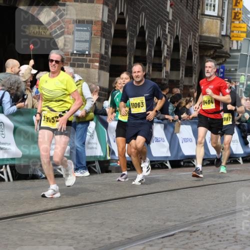 13.09.2026 - 21. swb-Marathon Bremen Strokosch-Dieckow http://msf.ph/oto/10290983 13.09.2026 10:45:50 Ziel 10318, 10352, 10398, 10536, 10541, 10583, 11088, 11209, 11232, 11478, 11749, 11835, 12290, 12355, 12475, 12534, 13532, 13628, 10436, 11956, 12069, 12556, 12557, 13529, 13612 meine-sportfotos.de