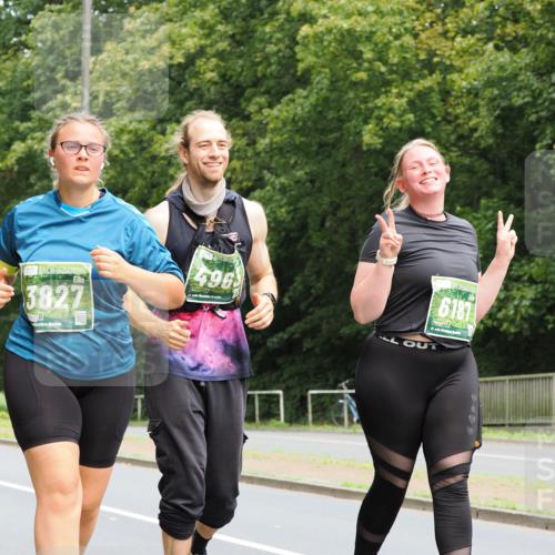 13.09.2026 - 21. swb-Marathon Bremen TobiasT http://msf.ph/oto/10290985 13.09.2026 12:33:12 Laufen 3827, 926, 496, 6181 meine-sportfotos.de