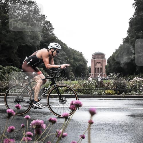 13.09.2026 - Stadtparktriathlon H.Heesch http://msf.ph/oto/10290999 13.09.2026 13:05:38 Radfahren 1198, 1276, 1377 meine-sportfotos.de