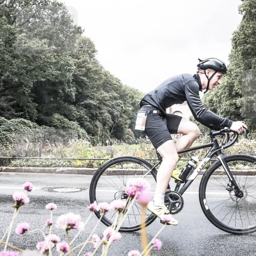 13.09.2026 - Stadtparktriathlon H.Heesch http://msf.ph/oto/10291011 13.09.2026 11:57:47 Radfahren 741, 908 meine-sportfotos.de
