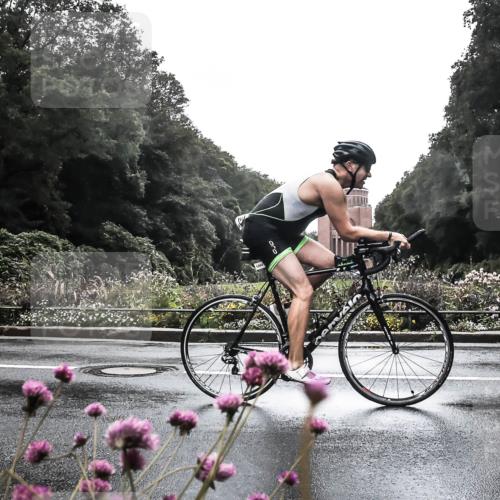 13.09.2026 - Stadtparktriathlon H.Heesch http://msf.ph/oto/10291049 13.09.2026 13:06:04 Radfahren 1283, 1295 meine-sportfotos.de