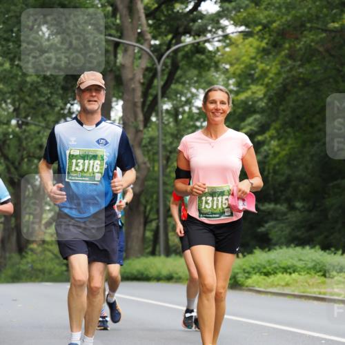 13.09.2026 - 21. swb-Marathon Bremen TobiasT http://msf.ph/oto/10291063 13.09.2026 12:33:25 Laufen 13116, 13115 meine-sportfotos.de