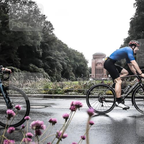13.09.2026 - Stadtparktriathlon H.Heesch http://msf.ph/oto/10291073 13.09.2026 13:06:17 Radfahren 1083, 1129, 1210, 1323, 1339, 1343, 1369, 1385, 1401 meine-sportfotos.de