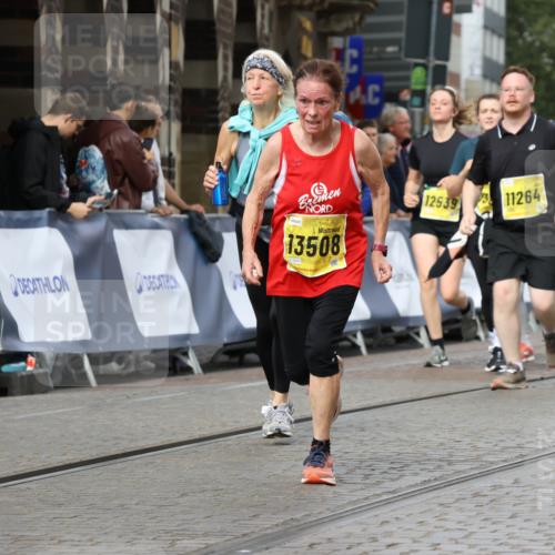 13.09.2026 - 21. swb-Marathon Bremen Strokosch-Dieckow http://msf.ph/oto/10291101 13.09.2026 11:16:20 Ziel 10474, 10665, 11217, 11549, 11613, 11768, 11940, 12046, 12306, 10242, 11274, 12057, 12102 meine-sportfotos.de