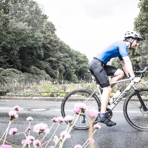 13.09.2026 - Stadtparktriathlon H.Heesch http://msf.ph/oto/10291153 13.09.2026 11:58:22 Radfahren 738, 853, 922, 1049 meine-sportfotos.de