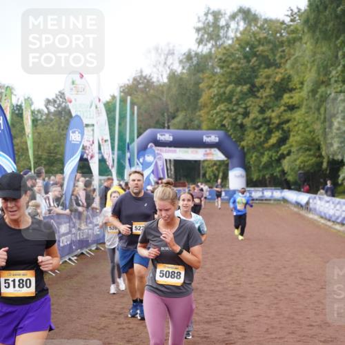 13.09.2026 - Airport Race Dennis Weichert http://msf.ph/oto/10291154 13.09.2026 10:31:52 Ziel 281, 5011, 5111, 5150, 5180, 5224, 5265 meine-sportfotos.de