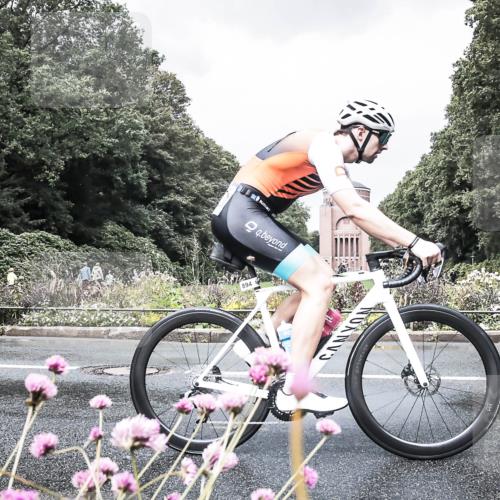 13.09.2026 - Stadtparktriathlon H.Heesch http://msf.ph/oto/10291226 13.09.2026 11:58:41 Radfahren 864, 888, 894 meine-sportfotos.de