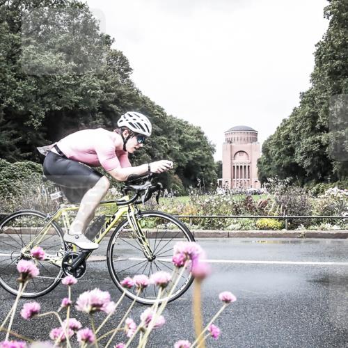 13.09.2026 - Stadtparktriathlon H.Heesch http://msf.ph/oto/10291239 13.09.2026 11:58:50 Radfahren 886, 980 meine-sportfotos.de