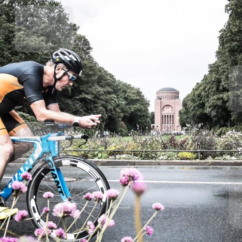 13.09.2026 - Stadtparktriathlon H.Heesch http://msf.ph/oto/10291253 13.09.2026 11:59:03 Radfahren 903, 998, 1007 meine-sportfotos.de
