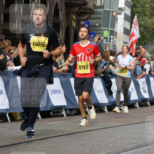 13.09.2026 - 21. swb-Marathon Bremen Strokosch-Dieckow http://msf.ph/oto/10291296 13.09.2026 10:45:55 Ziel 10318, 10352, 10464, 10536, 10541, 10583, 10987, 11063, 11088, 11209, 11232, 11478, 11559, 11749, 11845, 12087, 12290, 12355, 12534, 13532, 13595, 13628, 10447, 10992, 11925, 11956, 12556, 12557, 13529, 13612, 13640 meine-sportfotos.de