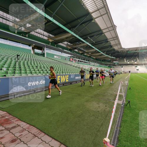 13.09.2026 - 21. swb-Marathon Bremen Michael Burmester http://msf.ph/oto/10291306 13.09.2026 10:24:37 Laufen im Stadion 10143, 10235, 10328, 10336, 10337, 10341, 10358, 10456, 10520, 10592, 10593, 10618, 10632, 10775, 10782, 10816, 10861, 10972, 10988, 11042, 11143, 11201, 11265, 11373, 11375, 11426, 11442, 11468, 11527, 11607, 11615, 11628, 11630, 11632, 11704, 11713, 11758, 11779, 11826, 11895, 11903, 11948, 12053, 12144, 12246, 12281, 12339, 12404, 12406, 12442, 12468, 12469, 12477, 12525, 13520, 13563, 13566, 13580, 13585, 13586, 10261 meine-sportfotos.de